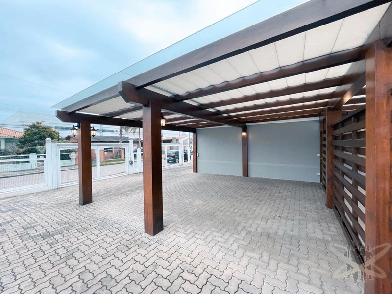 Casa com 02 terrenos no centro de Xangri-lá.: 13ª foto da galeria de imagens do imóvel
