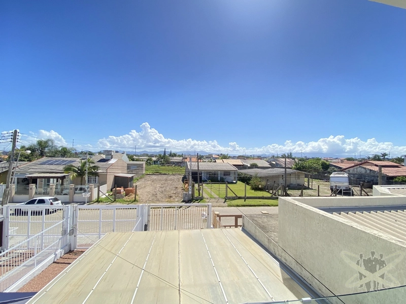 Sobrado mobiliado no centro de Xangri-lá.: 32ª foto da galeria de imagens do imóvel