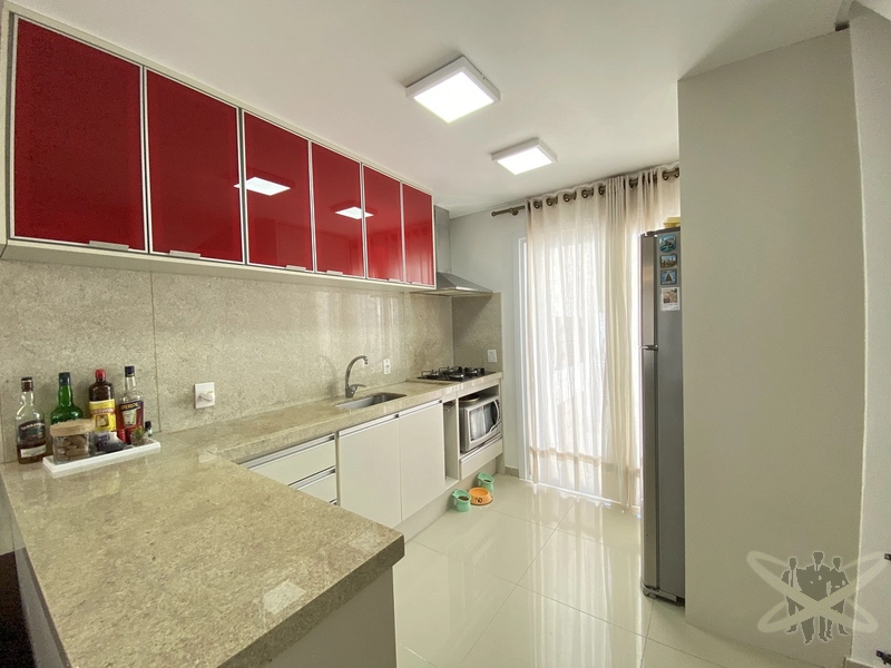 Sobrado mobiliado no centro de Xangri-lá.: 11ª foto da galeria de imagens do imóvel
