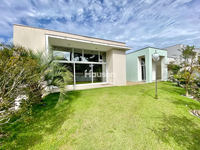 Linda Casa a venda no Bruschal: 2ª foto da galeria de imagens do imóvel