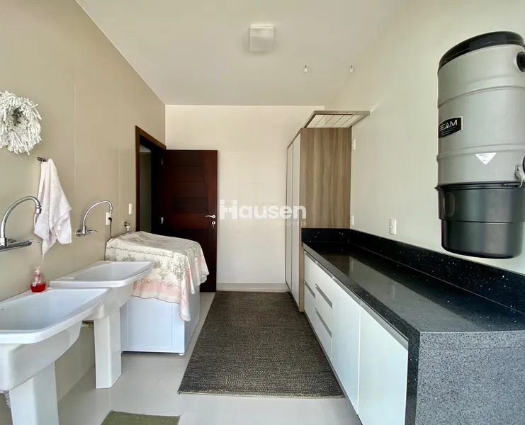 Linda Casa a venda no Bruschal: 15ª foto da galeria de imagens do imóvel