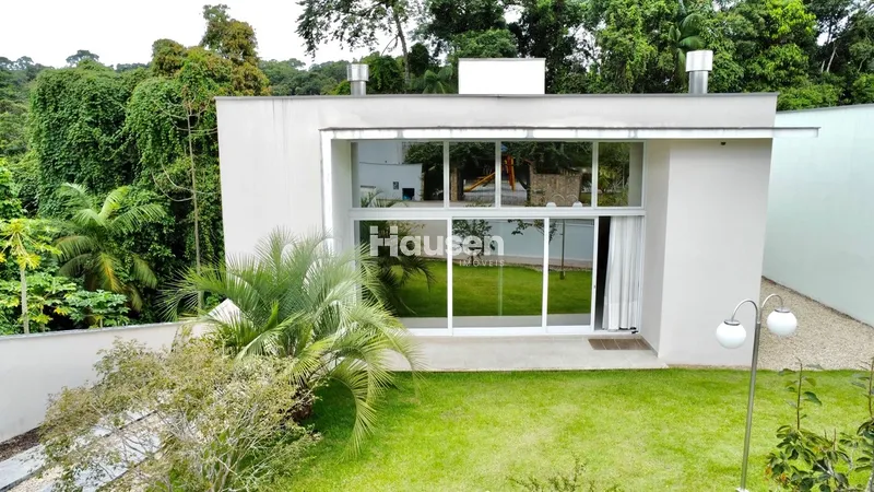 Linda Casa a venda no Bruschal: 26ª foto da galeria de imagens do imóvel