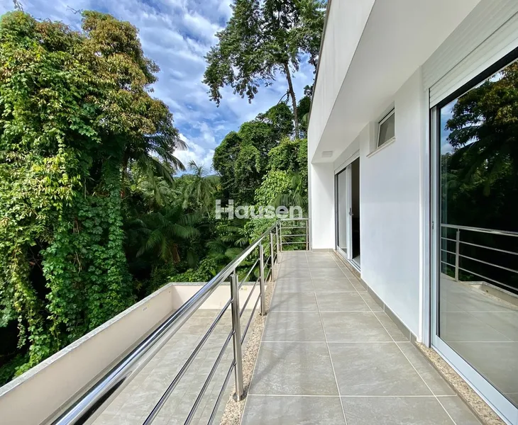 Linda Casa a venda no Bruschal: 23ª foto da galeria de imagens do imóvel