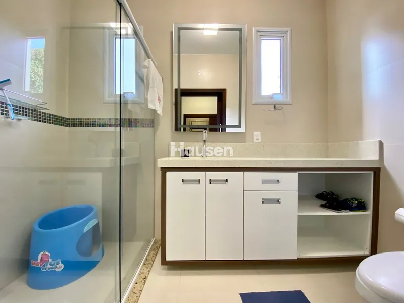 Linda Casa a venda no Bruschal: 22ª foto da galeria de imagens do imóvel