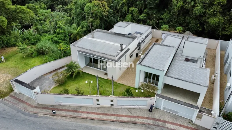 Linda Casa a venda no Bruschal: 30ª foto da galeria de imagens do imóvel