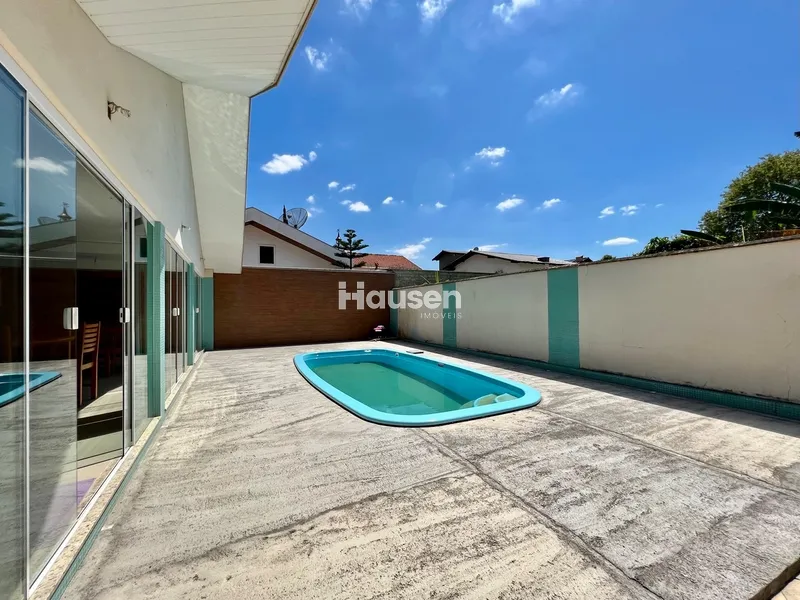 Casa com Piscina no Jardim Maluche: 5ª foto da galeria de imagens do imóvel