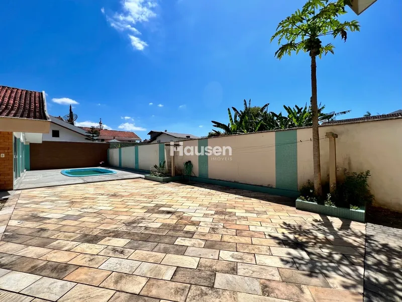 Casa com Piscina no Jardim Maluche: 4ª foto da galeria de imagens do imóvel