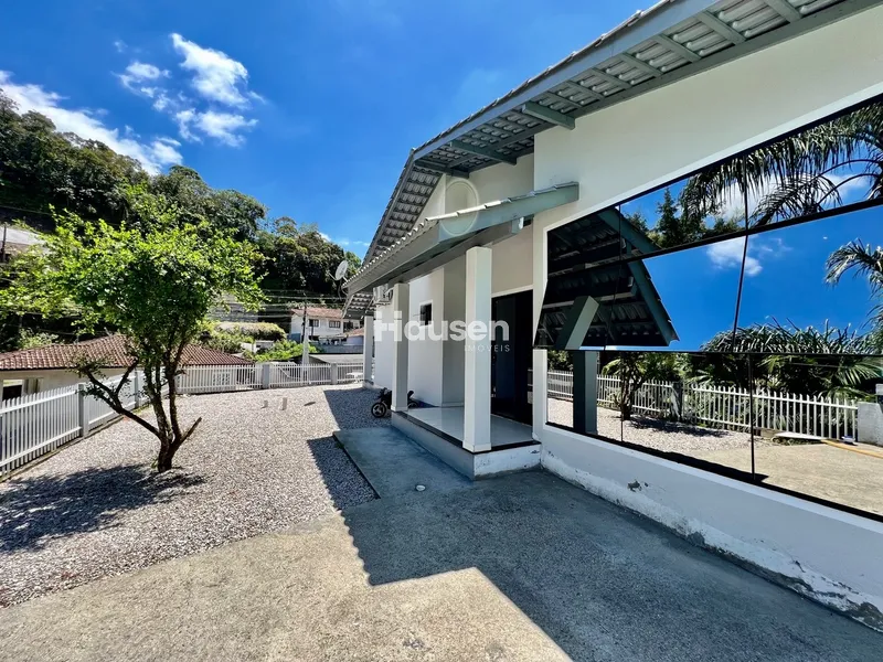 Ampla Casa no Bairro Souza Cruz: 19ª foto da galeria de imagens do imóvel