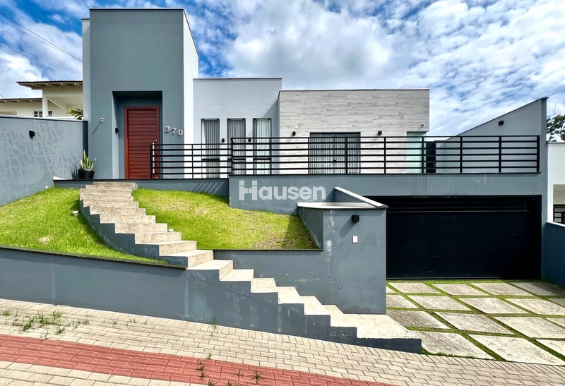 Linda Casa com Piscina no Bruschal!: 2ª foto da galeria de imagens do imóvel