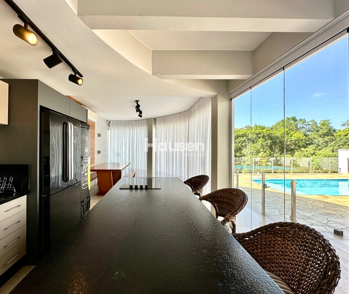 Casa Mobiliada com Piscina no bairro Bruschal!: 5ª foto da galeria de imagens do imóvel