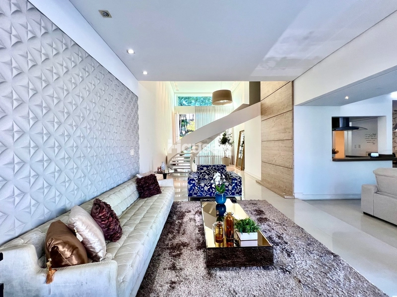 Linda Casa com Piscina no Jardim Maluche: 3ª foto da galeria de imagens do imóvel