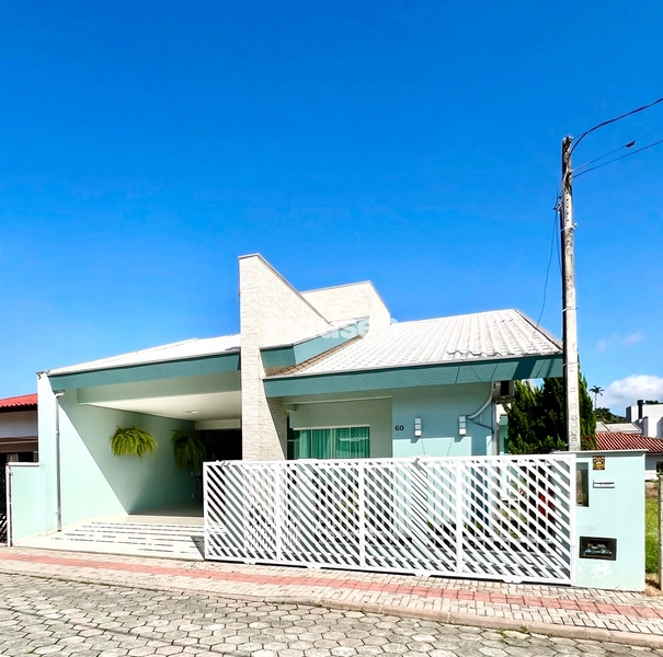 Casa no Jardim Azaléia em Brusque!: 2ª foto da galeria de imagens do imóvel