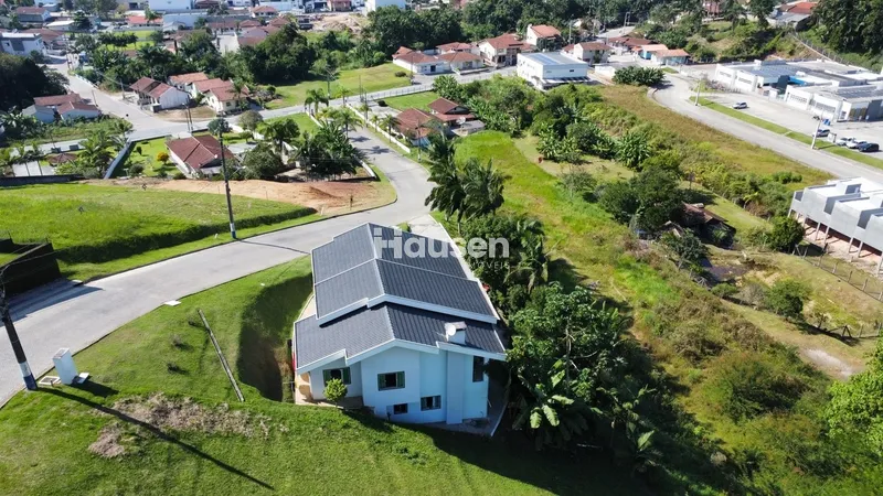 Linda Casa com 4 quartos em Guabiruba!: 3ª foto da galeria de imagens do imóvel