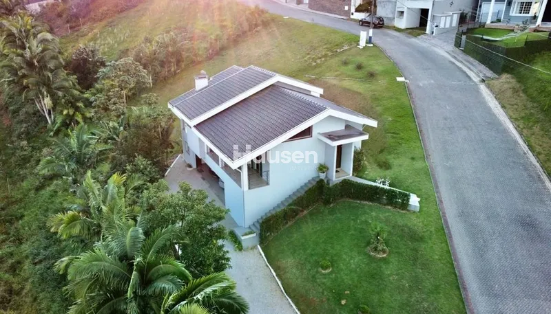 Linda Casa com 4 quartos em Guabiruba!: 7ª foto da galeria de imagens do imóvel