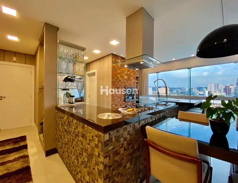 LINDO APARTAMENTO MOBILIADO NO SÃO LUIZ: 3ª foto da galeria de imagens do imóvel