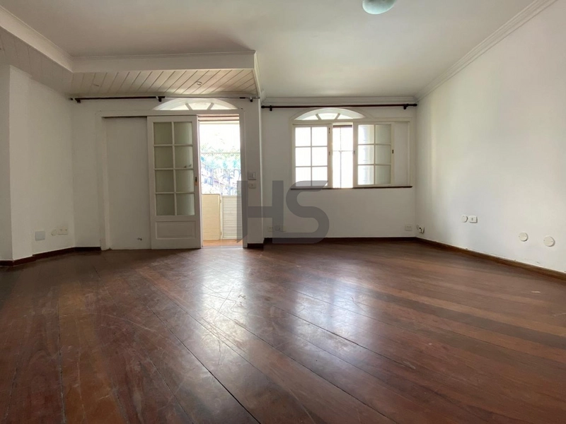 Casa com 4 Quartos à venda: 4ª foto da galeria de imagens do imóvel