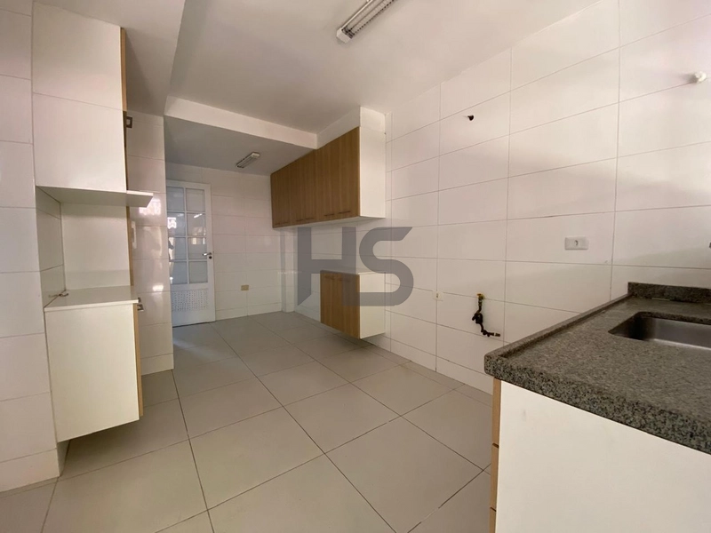 Casa com 4 Quartos à venda: 14ª foto da galeria de imagens do imóvel