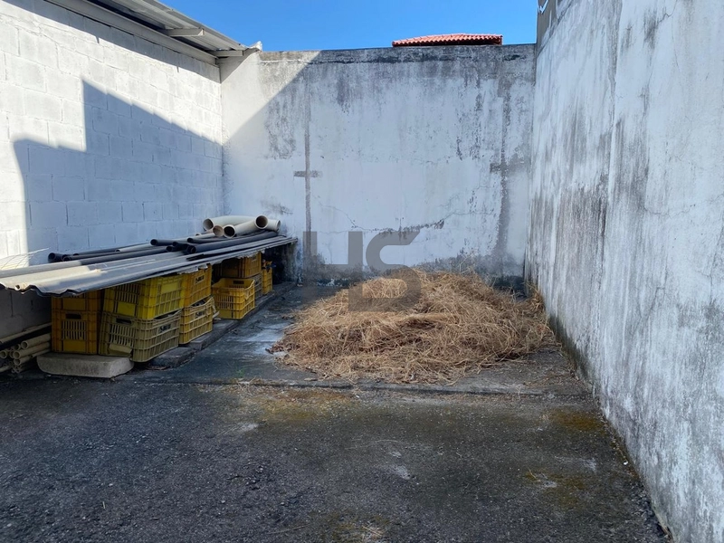 Terreno em Vargem Pequena: 9ª foto da galeria de imagens do imóvel