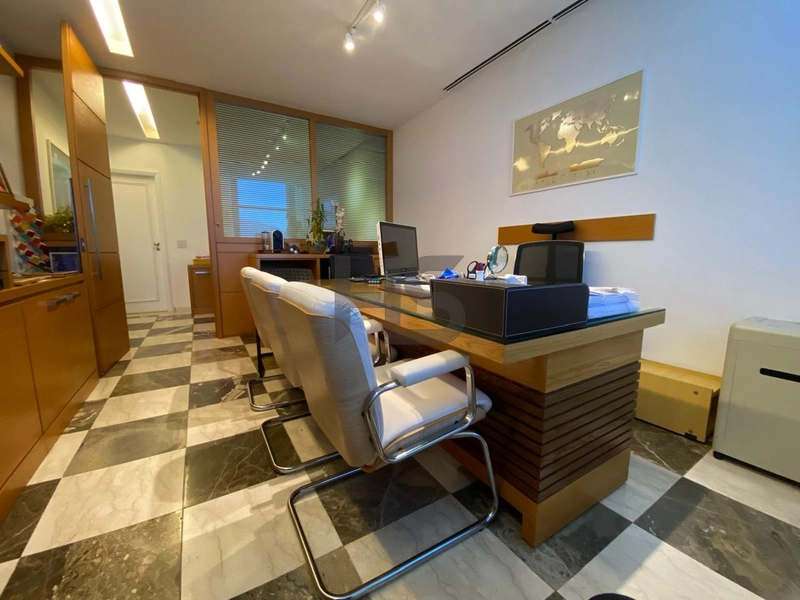 Sala Comercial à Venda – Barra Trade 1: 1ª foto da galeria de imagens do imóvel