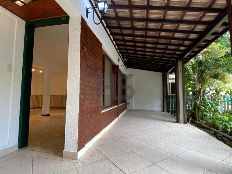 Casa de 3 Quartos Condominio Vivendas: 3ª foto da galeria de imagens do imóvel
