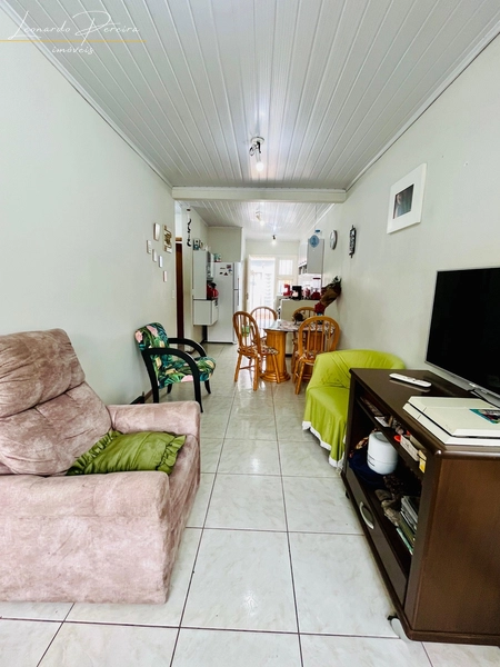 Casa 2 dormitórios em Canoas.: 1ª foto da galeria de imagens do imóvel