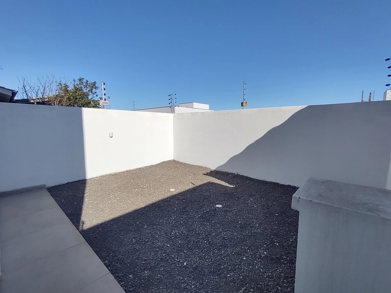 Casa (sobrado) novo com 3 quartos: 6ª foto da galeria de imagens do imóvel