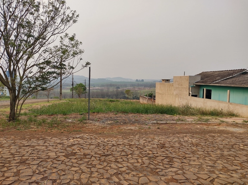 Terreno de esquina no alto do loteamento Colina Verde: 1ª foto da galeria de imagens do imóvel