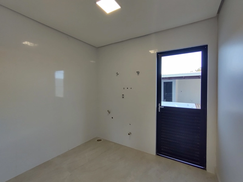 Casa nova com 3 suítes no Walvilla: 10ª foto da galeria de imagens do imóvel