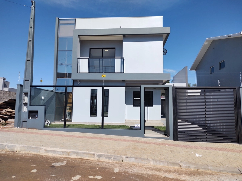 Casa nova com 3 suítes no Walvilla: 2ª foto da galeria de imagens do imóvel