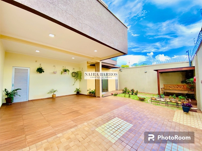 Sobrado com 3 dormitórios prox. a UCDB: 1ª foto da galeria de imagens do imóvel