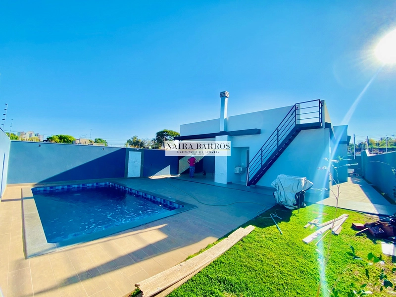 Casa com 3 dormitórios e terraço no Jd. Seminário: 16ª foto da galeria de imagens do imóvel