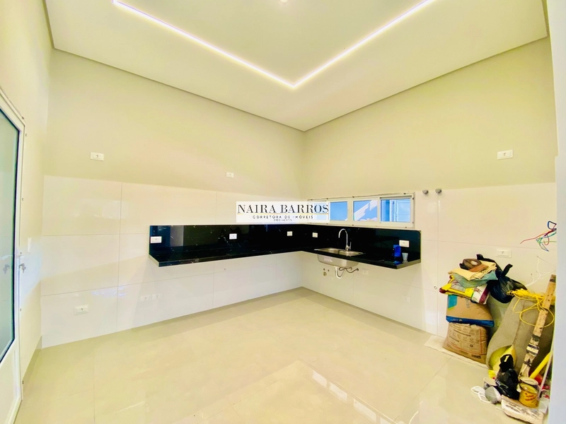 Casa com 3 dormitórios e terraço no Jd. Seminário: 4ª foto da galeria de imagens do imóvel
