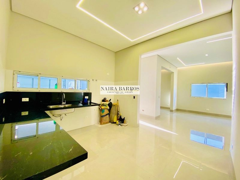 Casa com 3 dormitórios e terraço no Jd. Seminário: 5ª foto da galeria de imagens do imóvel