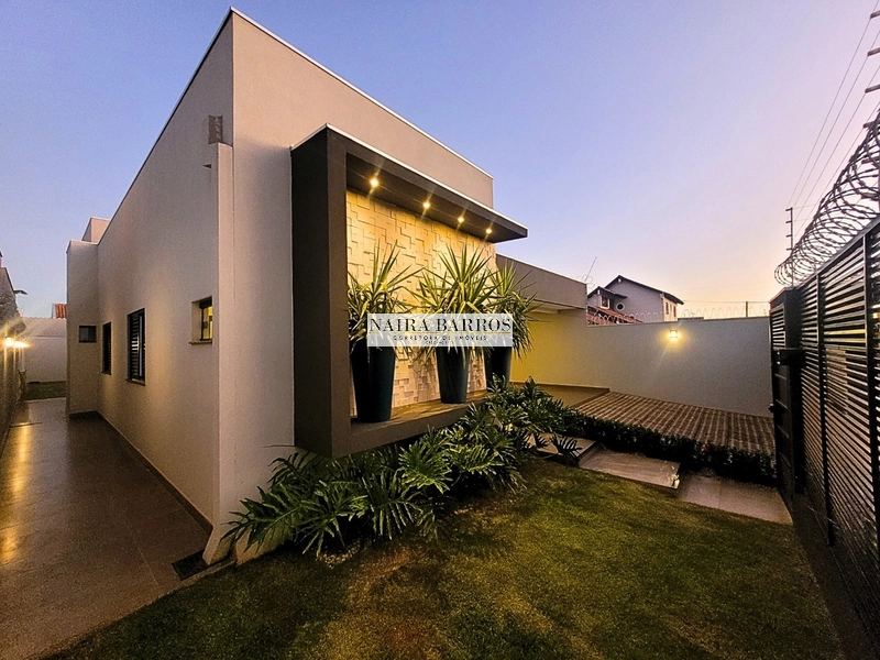 Casa de alto padrão com 3 dormitórios no Rita Vieira: 2ª foto da galeria de imagens do imóvel
