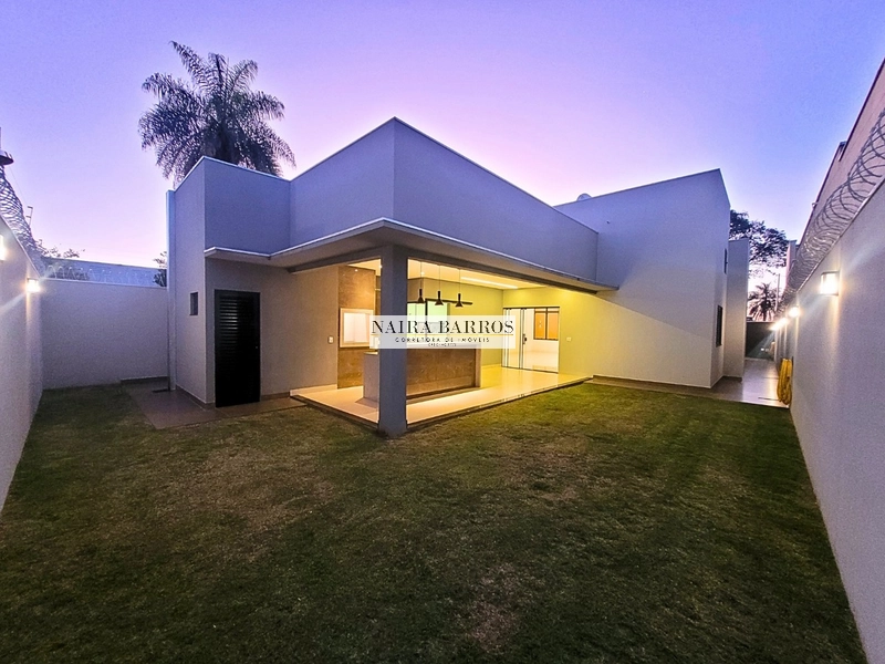Casa de alto padrão com 3 dormitórios no Rita Vieira: 12ª foto da galeria de imagens do imóvel