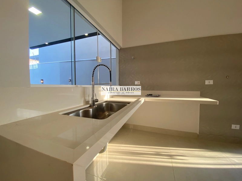 Casa com 3 quartos e piscina no Jardim Panamá: 15ª foto da galeria de imagens do imóvel