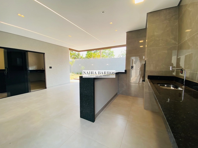 Casa com 3 dormitórios e piscina no Rita Vieira: 17ª foto da galeria de imagens do imóvel
