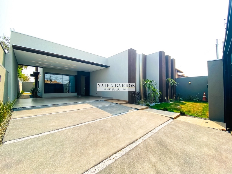 Casa com 3 dormitórios e piscina no Rita Vieira: 2ª foto da galeria de imagens do imóvel