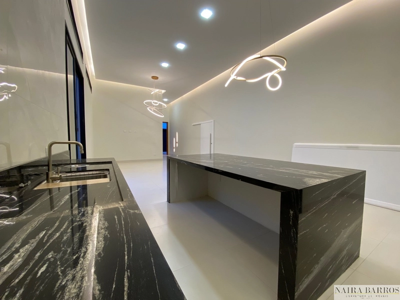 Casa com 3 suítes e piscina no Monte Castelo: 21ª foto da galeria de imagens do imóvel