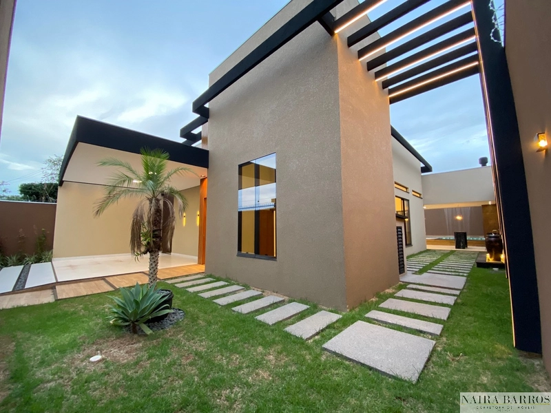 Casa com 3 suítes e piscina no Monte Castelo: 3ª foto da galeria de imagens do imóvel