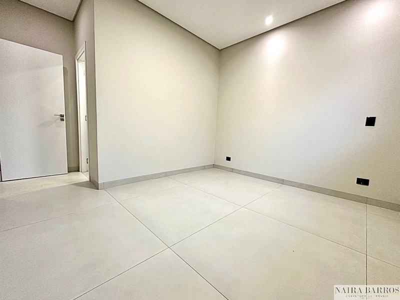 Casa com 3 suítes no Jardim São Lourenço/Tiradentes: 11ª foto da galeria de imagens do imóvel