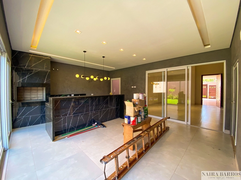Casa com 3 dormitórios e piscina - Jd Seminário: 17ª foto da galeria de imagens do imóvel