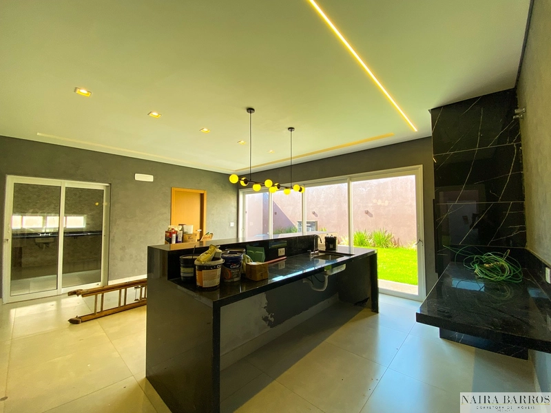 Casa com 3 dormitórios e piscina - Jd Seminário: 16ª foto da galeria de imagens do imóvel