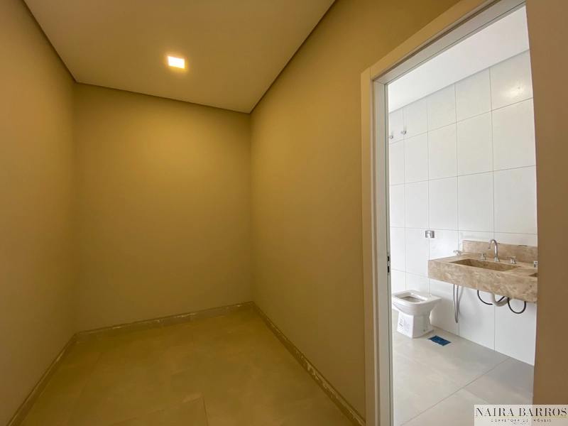 Casa com 3 dormitórios e piscina - Jd Seminário: 11ª foto da galeria de imagens do imóvel