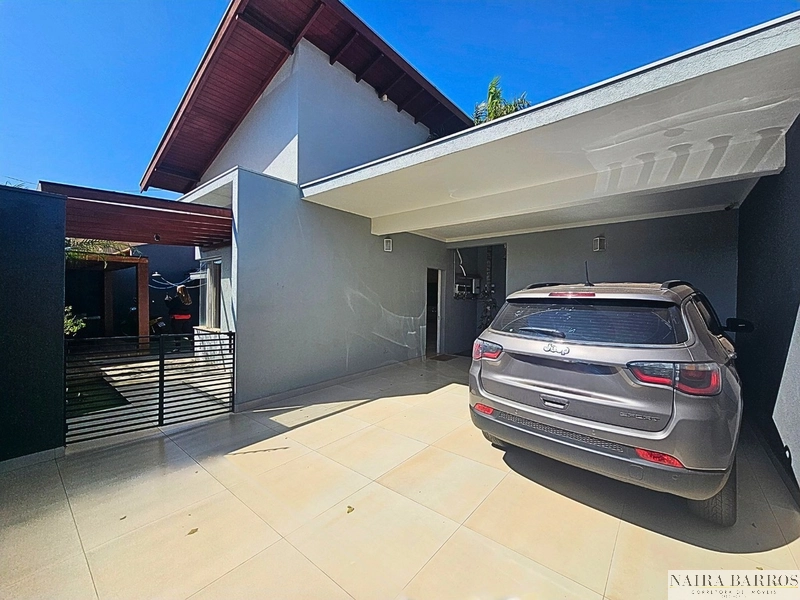 Casa com 3 dormitórios no Rita Vieira: 2ª foto da galeria de imagens do imóvel
