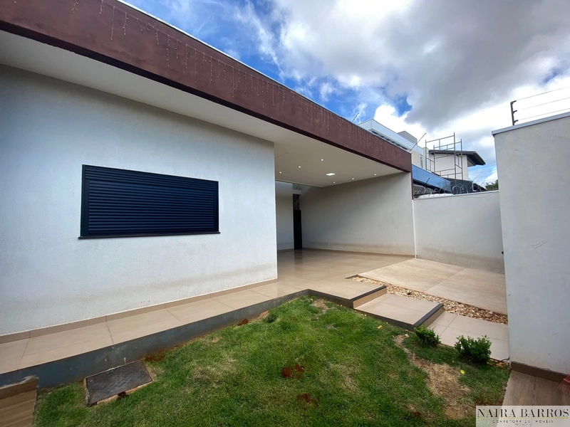 Casa com 3 suites e piscina no Agua Limpa Park: 2ª foto da galeria de imagens do imóvel