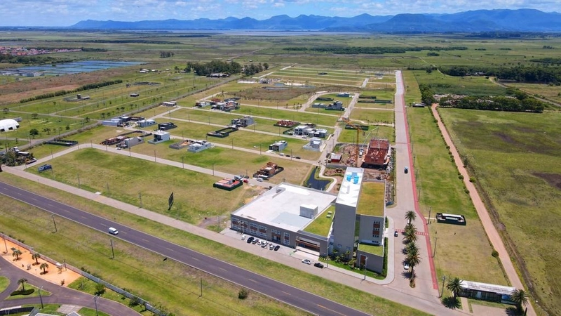 Lote muito bem localizado: 3ª foto da galeria de imagens do imóvel