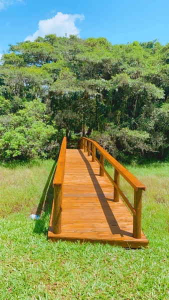 Lote em bairro Planejado de frente para o lago.: 3ª foto da galeria de imagens do imóvel