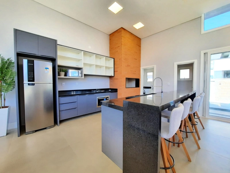 Casa Térrea c\ piscina: 14ª foto da galeria de imagens do imóvel