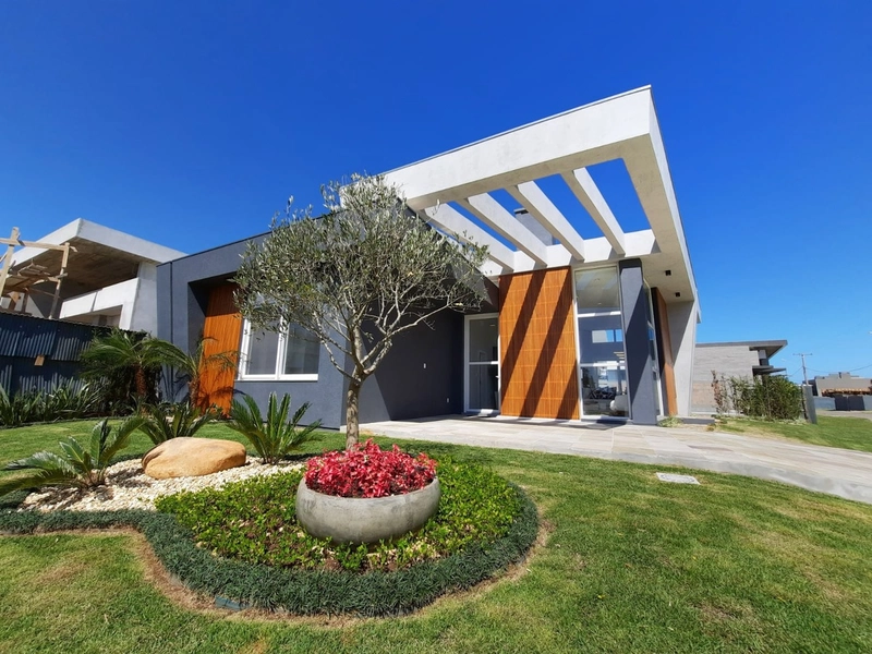 Casa Térrea c\ piscina: 2ª foto da galeria de imagens do imóvel